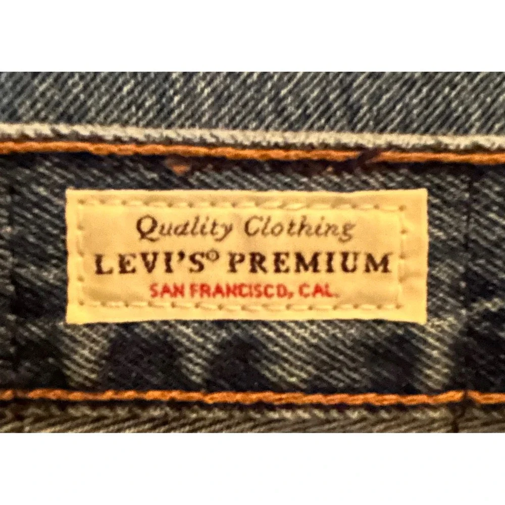 Vintage Levis Premium 501 Straight Leg Jeans Blue Denim Button Fly Womens 27x30 - Picture 6 of 10